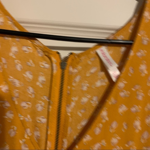 Xhiliration Wrap Dress - Picture 2 of 2